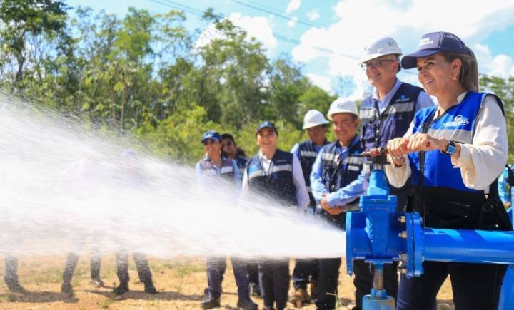 Lili Campos Cumple su Compromiso: Agua Potable de Calidad para Todos los Solidarenses